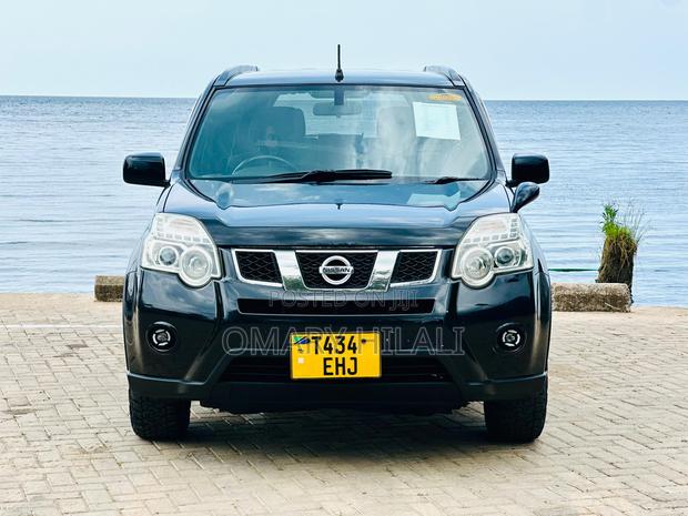 Nissan X-Trail 2011 Black