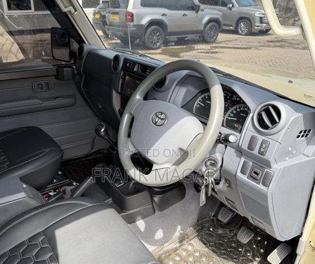 Toyota Land Cruiser 2015 Beige