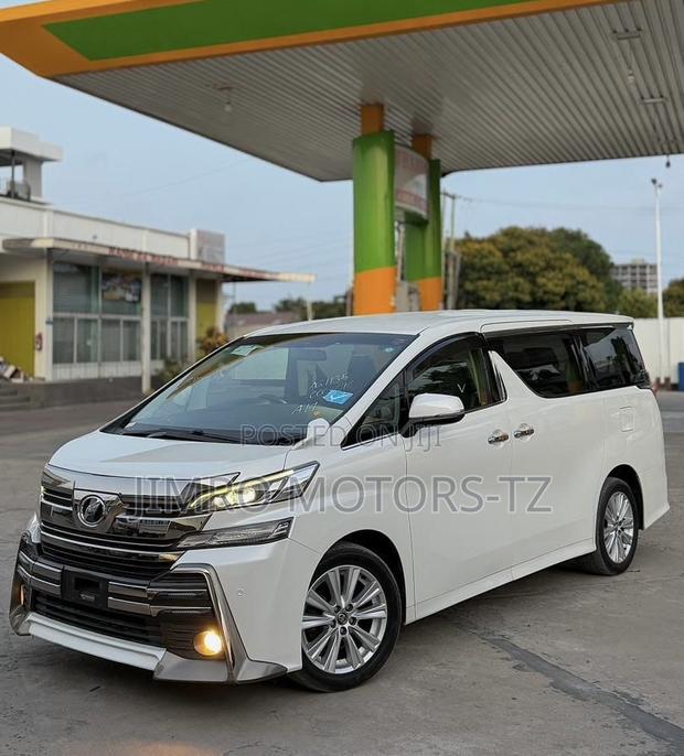Toyota Vellfire 2016 White