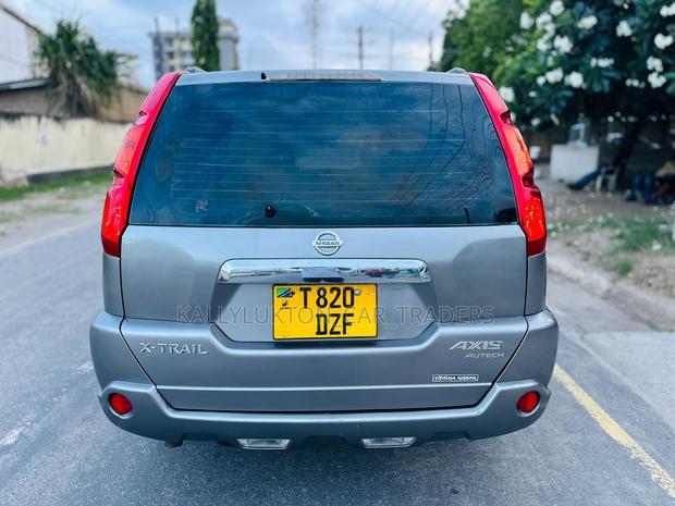 Nissan X-Trail 2009 Gray