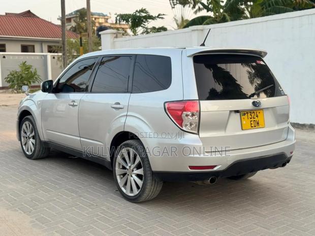 Subaru Forester 2009 Silver