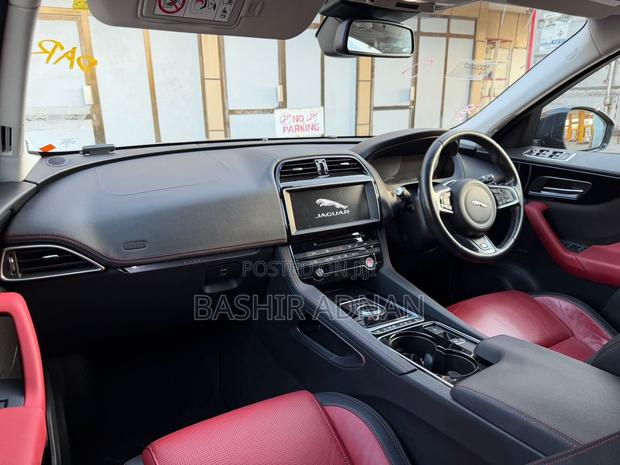 Jaguar F-Pace 35t 2017 Black