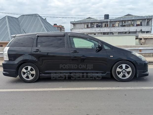 Toyota Wish 2005 Black