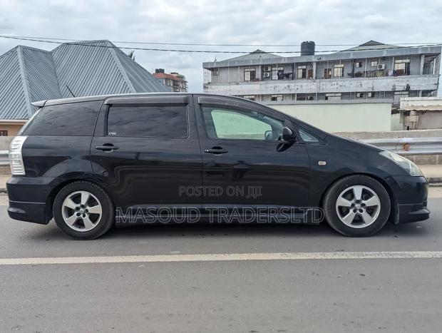 Toyota Wish 2005 Black