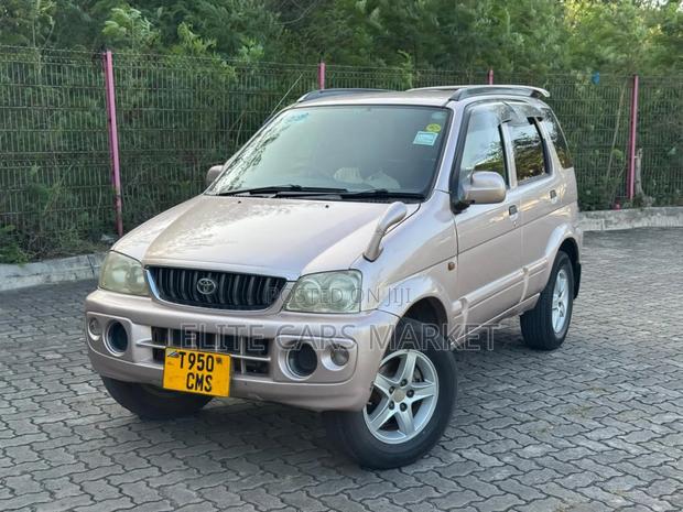 Toyota Cami 2005 Pink