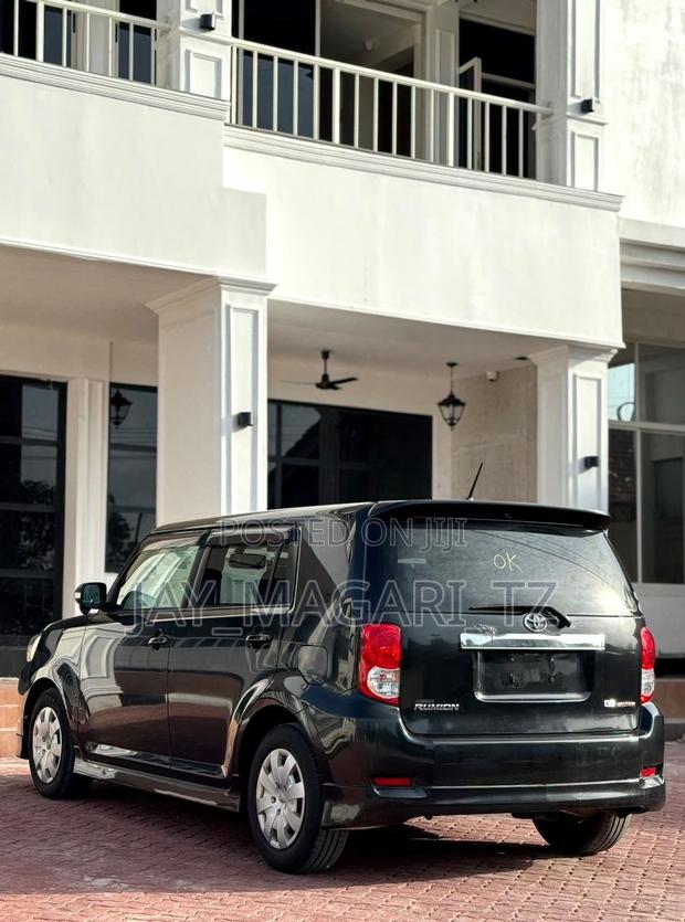 Toyota Corolla Rumion 2007 Black