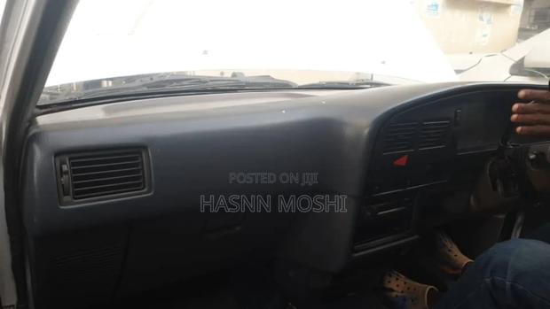 Toyota Hilux 1993 White