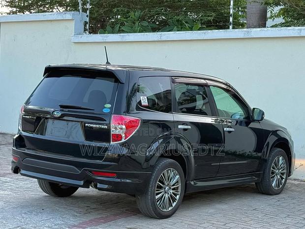 Subaru Forester 2011 Burgundy