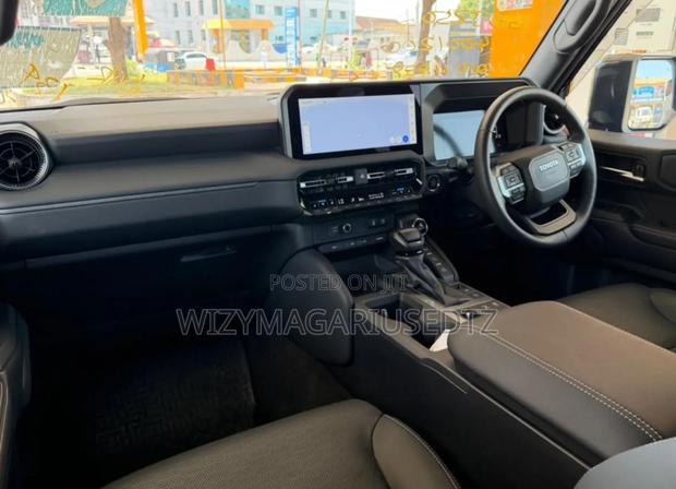 New Toyota Land Cruiser Prado 2.8 2024 Matt Black