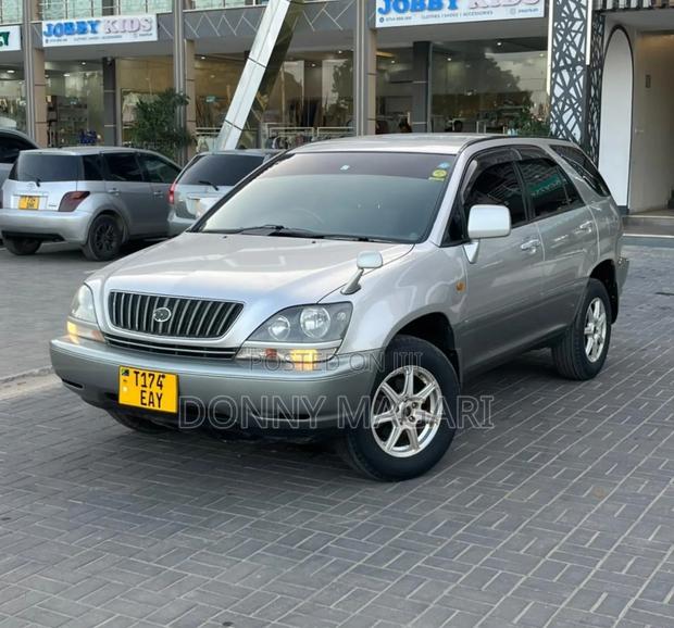 Toyota Harrier 2.2 16V 2001 Silver
