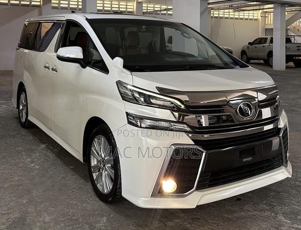 Toyota Vellfire 2015 White