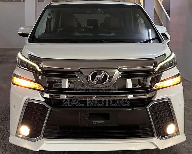 Toyota Vellfire 2015 White