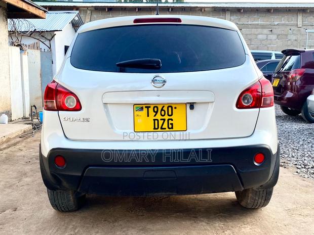 Nissan Dualis 2010 White