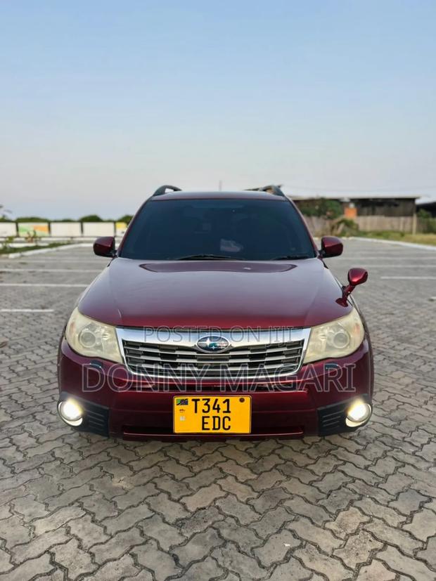 Subaru Forester 2.0D X 2010 Maroon