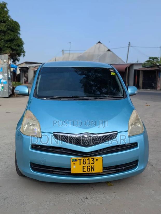 Toyota Ractis 2007 Blue