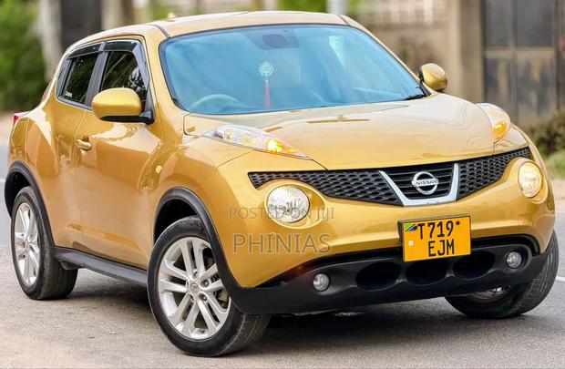 Nissan Juke 2012 Yellow