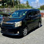 Toyota Noah 2.0 143hp AWD (8 Seater) 2009 Black for sale