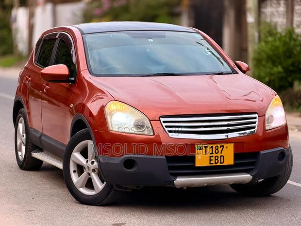 Nissan Dualis 2010 Burgundy