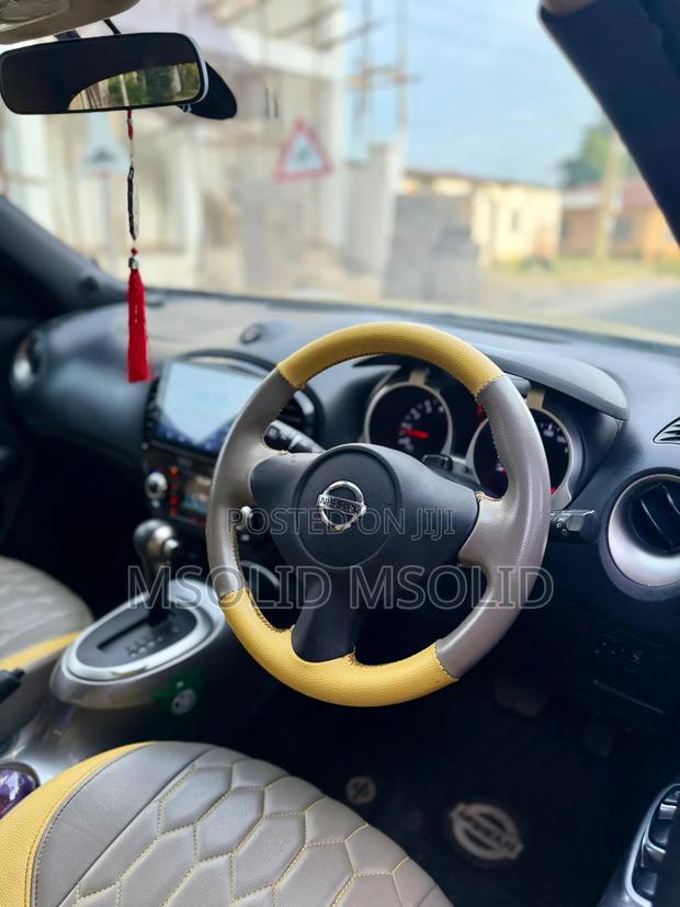 Nissan Juke 2012 Gold