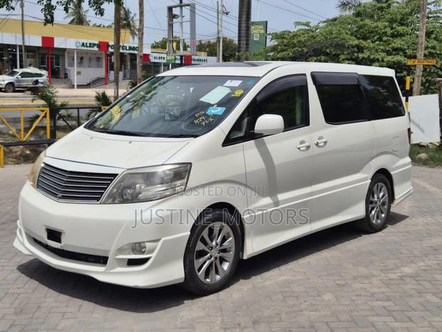Toyota Alphard 2005 White
