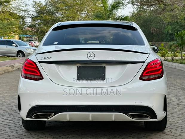 Mercedes-Benz C-Class 2014 White