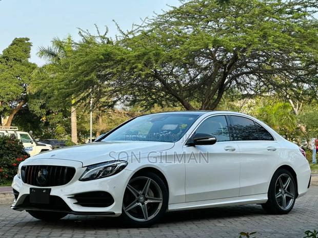 Mercedes-Benz C-Class 2014 White