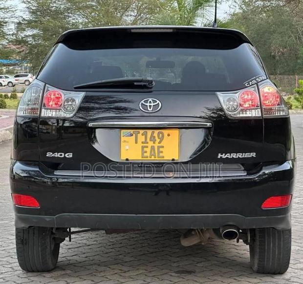 Toyota Harrier 2006 Black