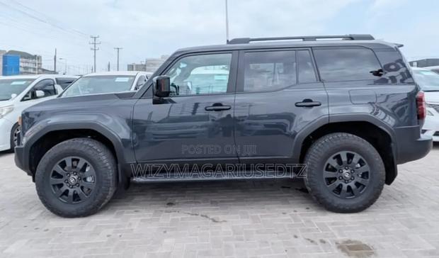 New Toyota Land Cruiser Prado 2.8 2025 Gray