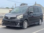 Toyota Noah 2.0 158hp AWD (7 Seater) 2012 Black for sale