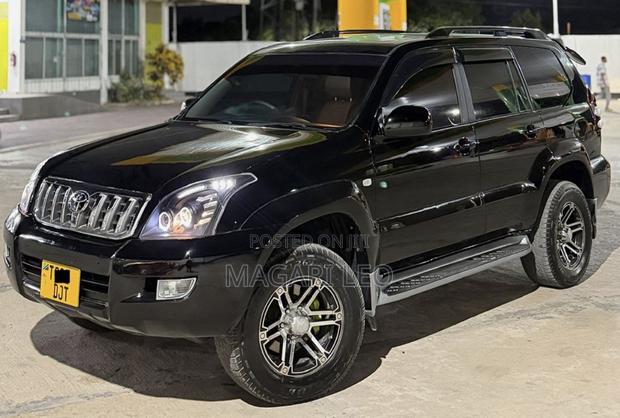 Toyota Land Cruiser Prado 2008 Black