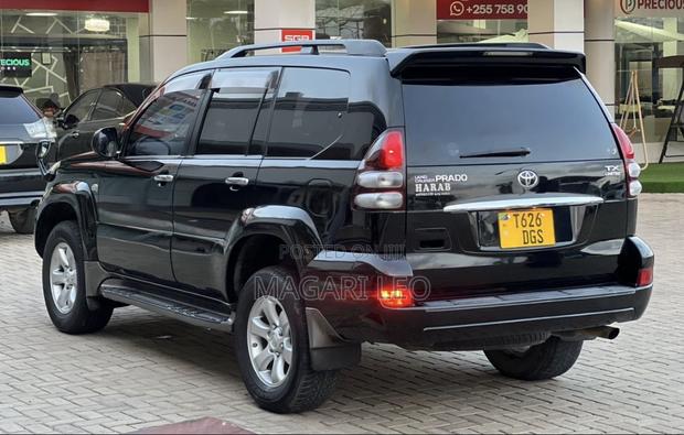 Toyota Land Cruiser Prado 2007 Black