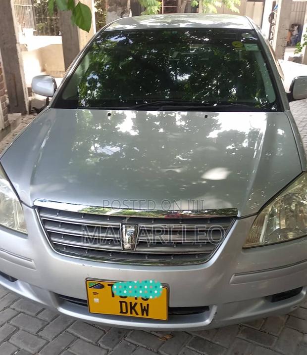 Toyota Premio 2005 Silver