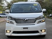 Toyota Vellfire 2009 Off white for sale