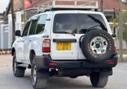 Toyota Land Cruiser 4.0 V6 GX 2010 White for sale