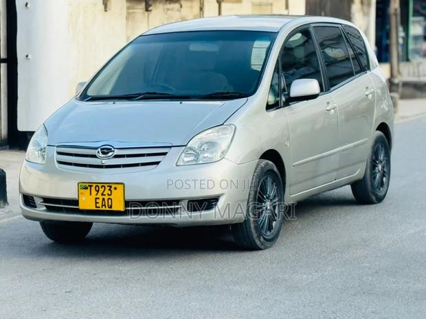 Toyota Corolla Spacio 1.5 X 2004 Silver