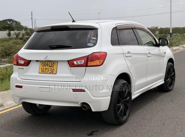 Mitsubishi RVR 2.0 2012 White