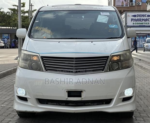 Toyota Alphard 2004 White