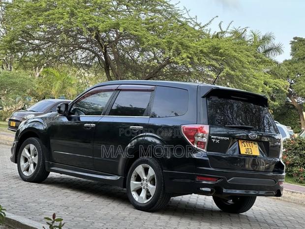 Subaru Forester 2.0D X 2011 Black