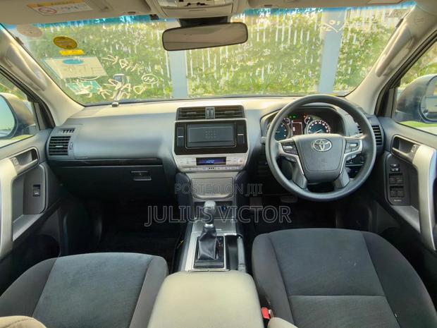 Toyota Land Cruiser Prado 2019 Black