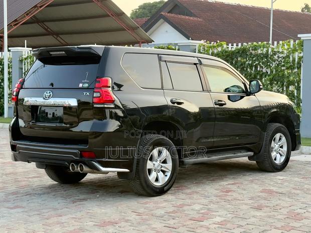 Toyota Land Cruiser Prado 2019 Black