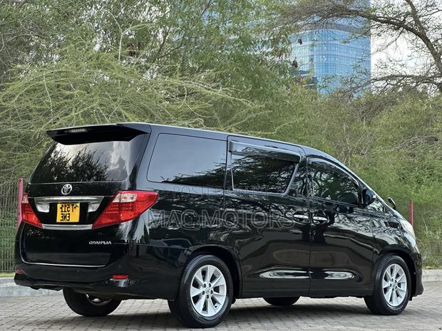 Toyota Alphard 2008 Black
