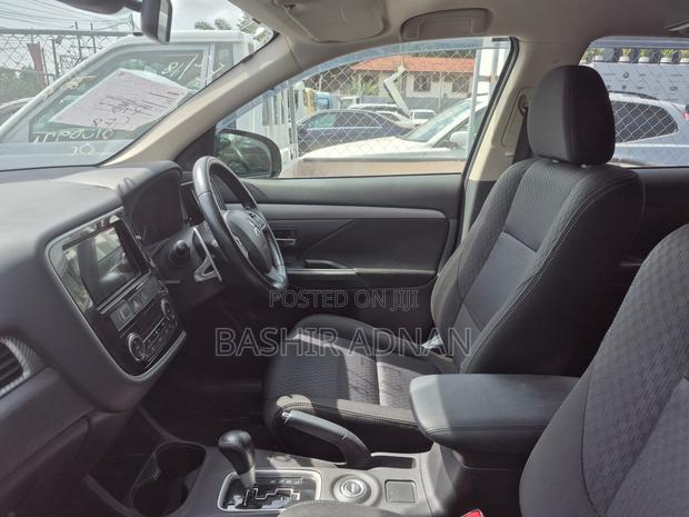 Mitsubishi Outlander 2015 Black