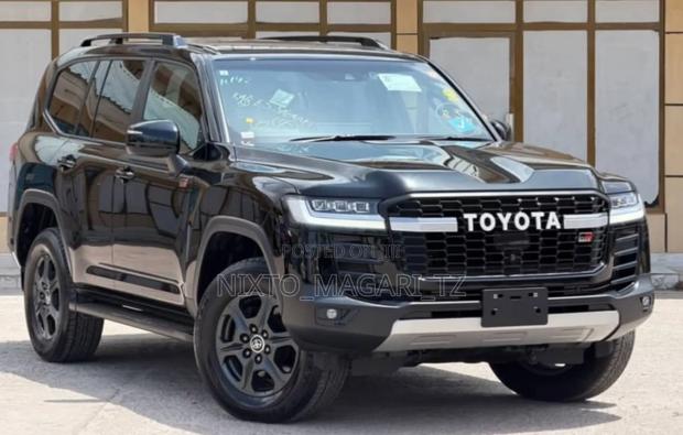 Toyota Land Cruiser 2024 Black