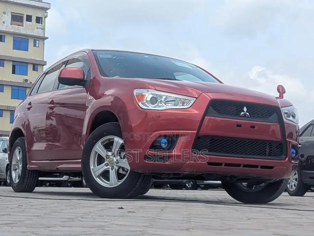 Mitsubishi RVR 2010 Red