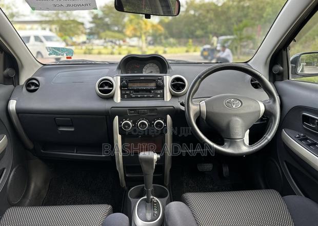 Toyota IST 2004 Black