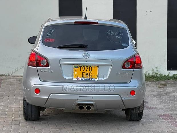 Nissan Dualis 2010 Silver