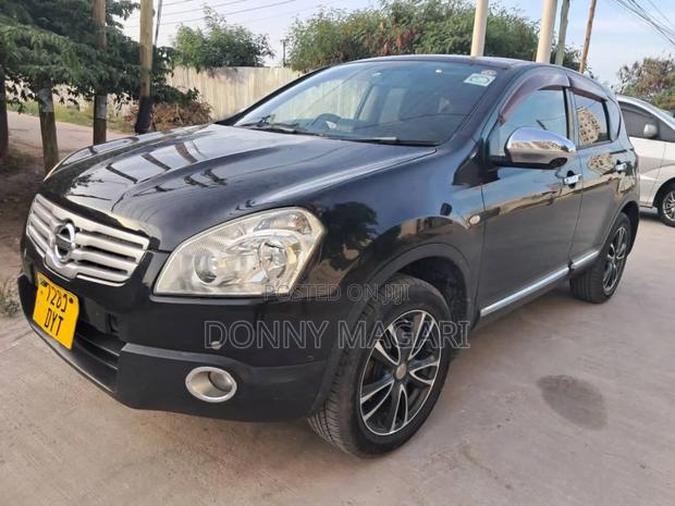 Nissan Dualis 2011 Black