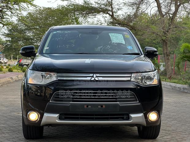 Mitsubishi Outlander 2014 Black