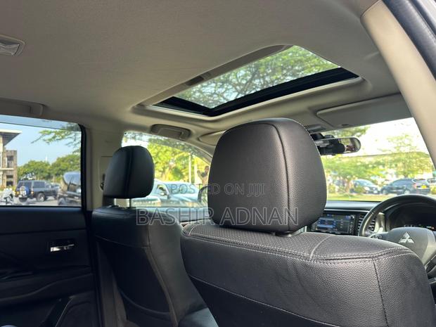 Mitsubishi Outlander 2014 Black