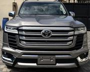 New Toyota Land Cruiser LC300 2025 Gray for sale